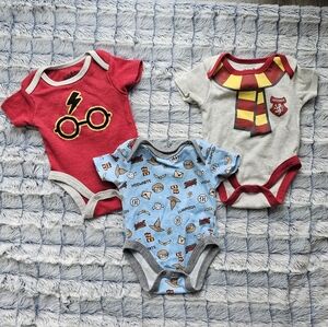5/$15 Harry Potter Short-Sleeve Bodysuits, Set of 3, Size 0-3M